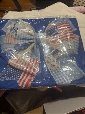 Size XS vintage blue bow forth of July shirt threadfast apparel brand